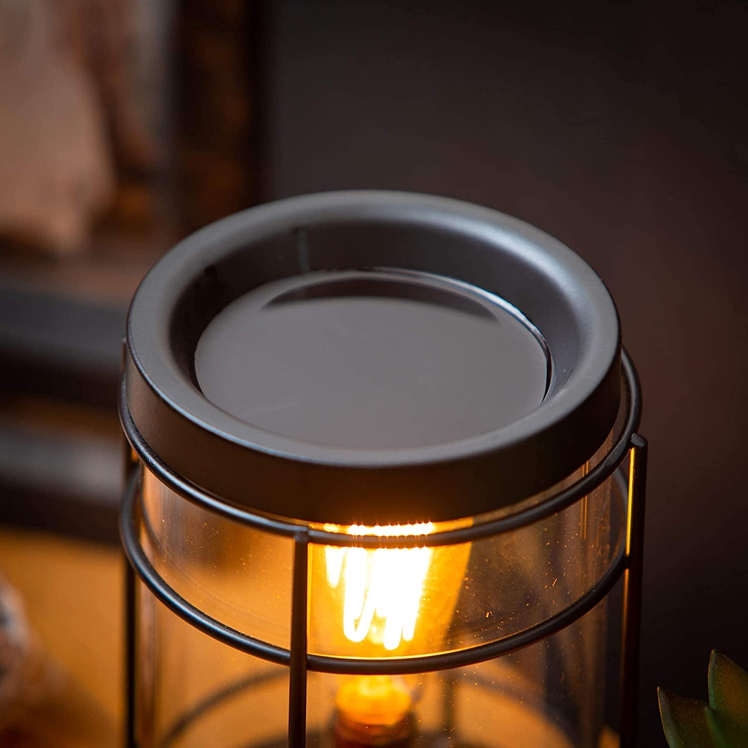 Scented Wax Melts, Cubes, TartsHome Harmony EssentialsHome Harmony EssentialsKitchen & Bar Essentials
FLAMELESS ALTERNATIVE TO CANDLES – Electric wax warmers are a safer and cleaner alternative to burning traditional candles. Simply warm your own scented wax melts iVintage Bulb Electric Candle Warmer with Timer | Black Plug in Fragran